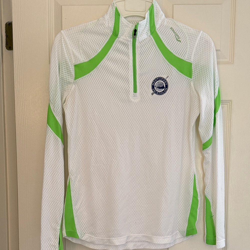 Saucony Nantucket White and Lime Green Long-Sleeve Half-Zip Athletic Top